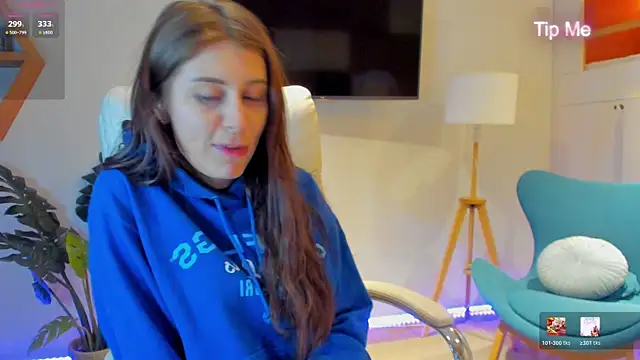 Hailey_Green Adlı Modelin Web Kamerası Şovu