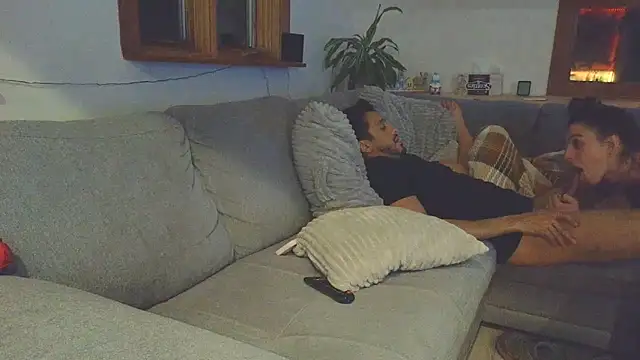 matix_and_emy Show in webcam