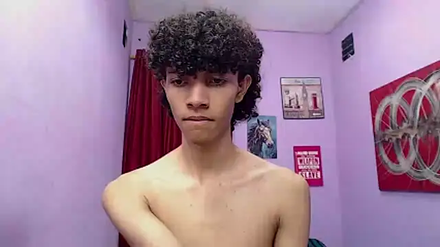 bigcock_twinks Show in webcam