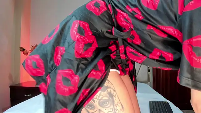 AnnaDenver live XXX chat