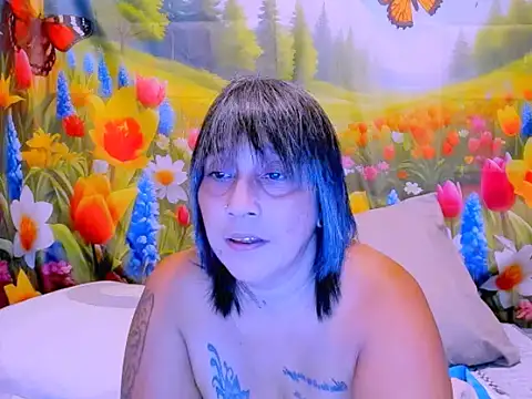 indianroxyn Live XXX chat