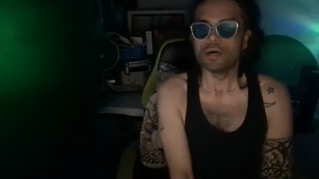 KungFuPanda001 Show in webcam