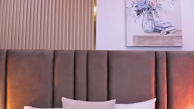 Chat +18 de SaraLugo ao vivo