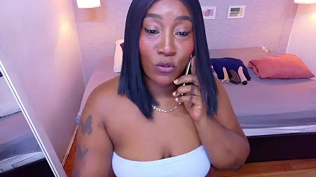 Czat XXX na żywo – kiara_evanss