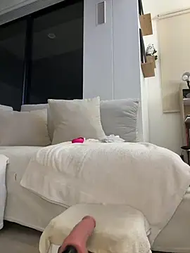 XXX chat uživo modela Rae_Lil_White