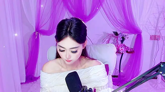 Tili-668's Live XXX Chat