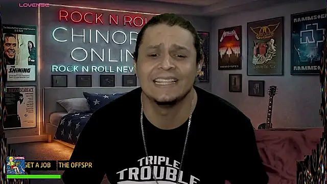 chino_roz Show in webcam