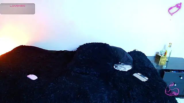 7_Saturno_7 Live XXX Chat