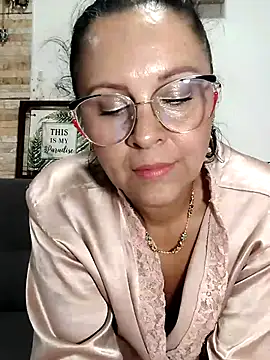 Amadamilf1980 Webcam Show