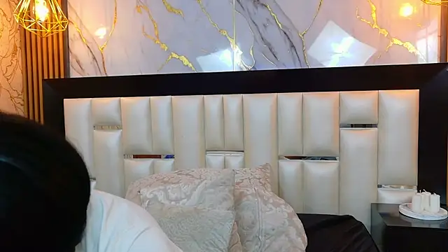 Chat +18 de JanneCooper ao vivo