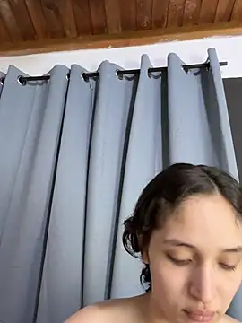 دردشة TeensNews18 الجنسية المباشرة