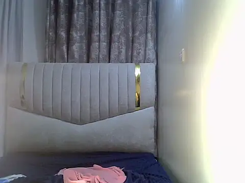 pretty_hearty's Live XXX Chat