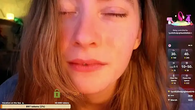 lady_curls' Live XXX Chat