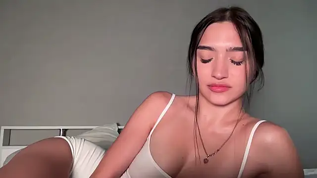 MilenaMilven's Live XXX Chat