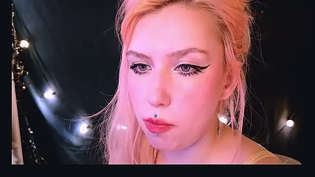 Bibi_Iva Live XXX-chat