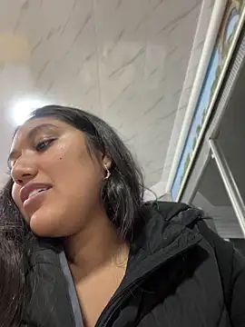 SharaRous' Live XXX Chat