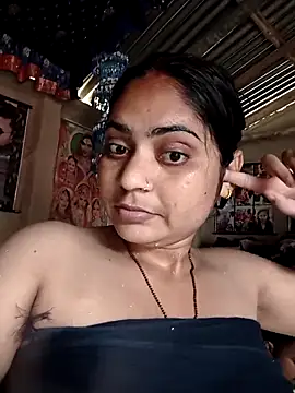 Aanushaka's Live XXX Chat