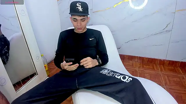 AmazingPartys 现场XXX聊天