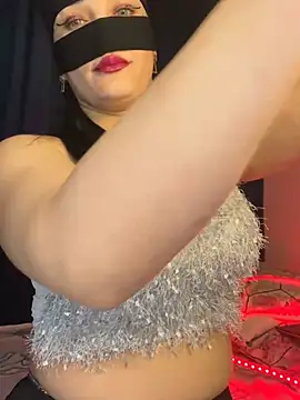 ONY-Moka: διαδικτυακό σόου στην κάμερα