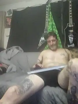 2Hot2gether69's Live XXX Chat