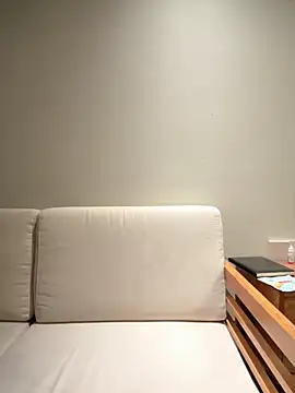 ruanruan05 现场XXX聊天