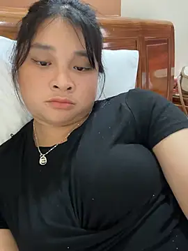 Linbi135 在線直播表演