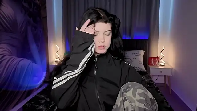 Chat +18 de MileyRood ao vivo