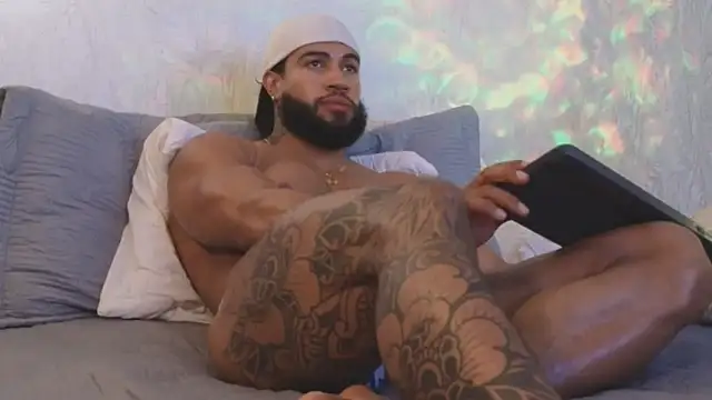 Osher_Cox: διαδικτυακό σόου στην κάμερα