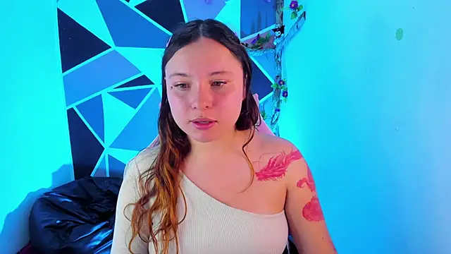 little_emma0's Live XXX Chat