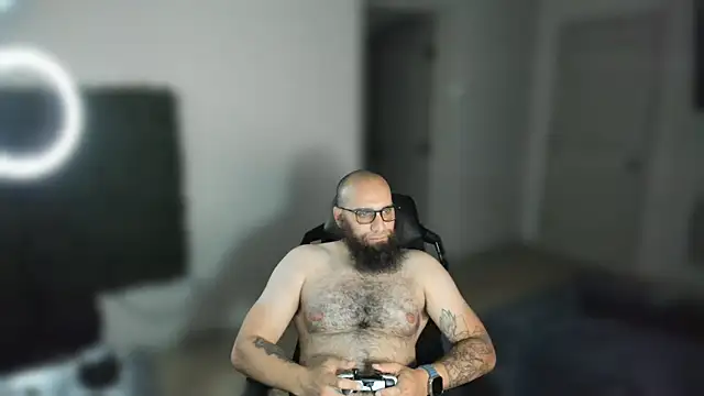 MastaWolfy: онлайн-секс-чат