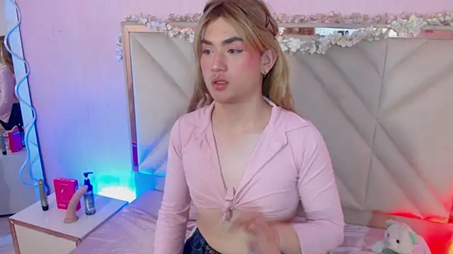 NOOAH_TAY Webcam Show