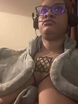 Czat XXX na żywo – nickytheehawtie