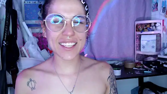 Hellen_dumont's Webcam Show