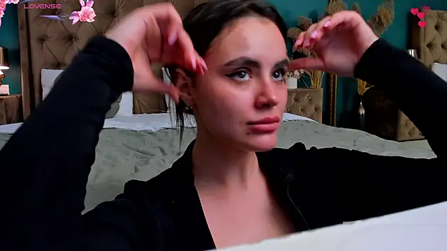 دردشة CalyMoon الجنسية المباشرة