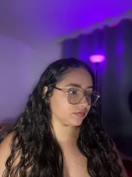 CurlyGirl_1 Chat XXX live