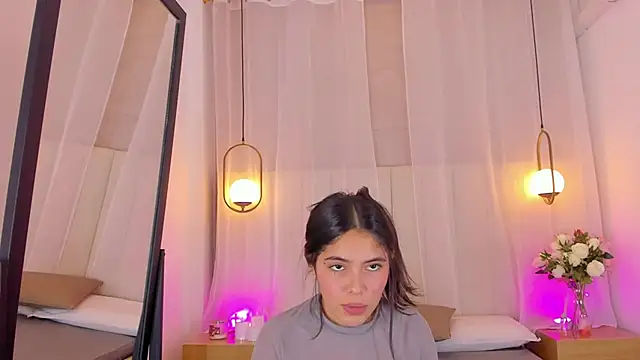 Chat +18 de Haily_b ao vivo