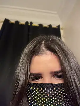 GLAMOURk ওয়েবক্যাম শো