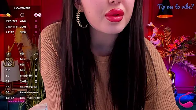 Mayzzie 现场XXX聊天