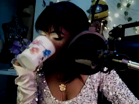 Anaconda2350's Live XXX Chat