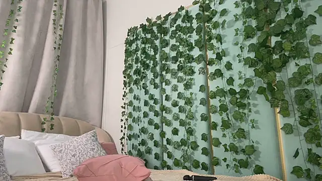 Chatroom XXX en direct de Love_is_Lola