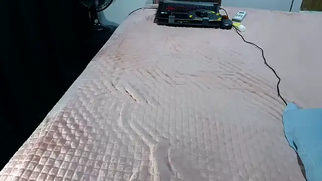 Chat +18 de Kellynha_Sweet ao vivo