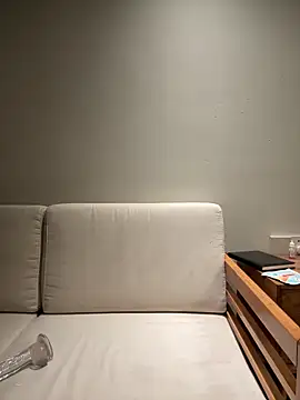 Онлайн чат XXX ruanruan05