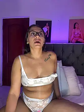 ema_zoe 라이브 XXX 채팅