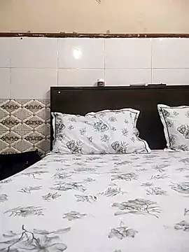 Rising_Queen webcam show