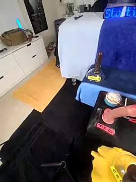 FantasyMan-BiWM Show Webcam