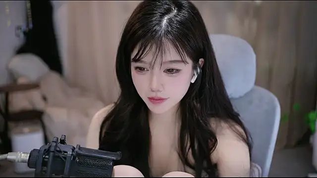 Cecily live XXX chat