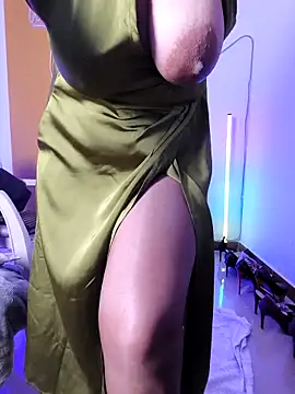 Rubi424 Adlı Modelin Canlı XXX Sohbeti