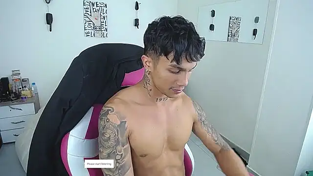 Leonard_Price Show in webcam