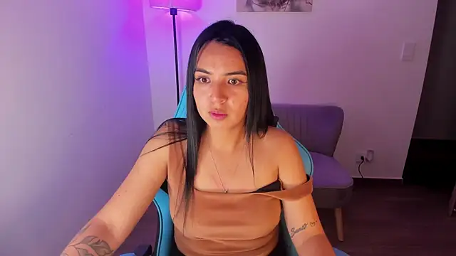 دردشة Nicole_Ss الجنسية المباشرة