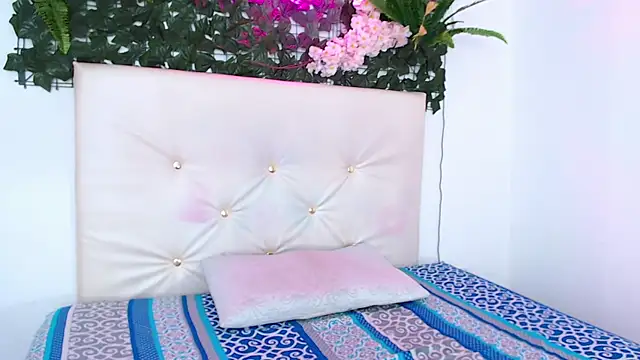 Czat XXX na żywo – vayolet_sexy_